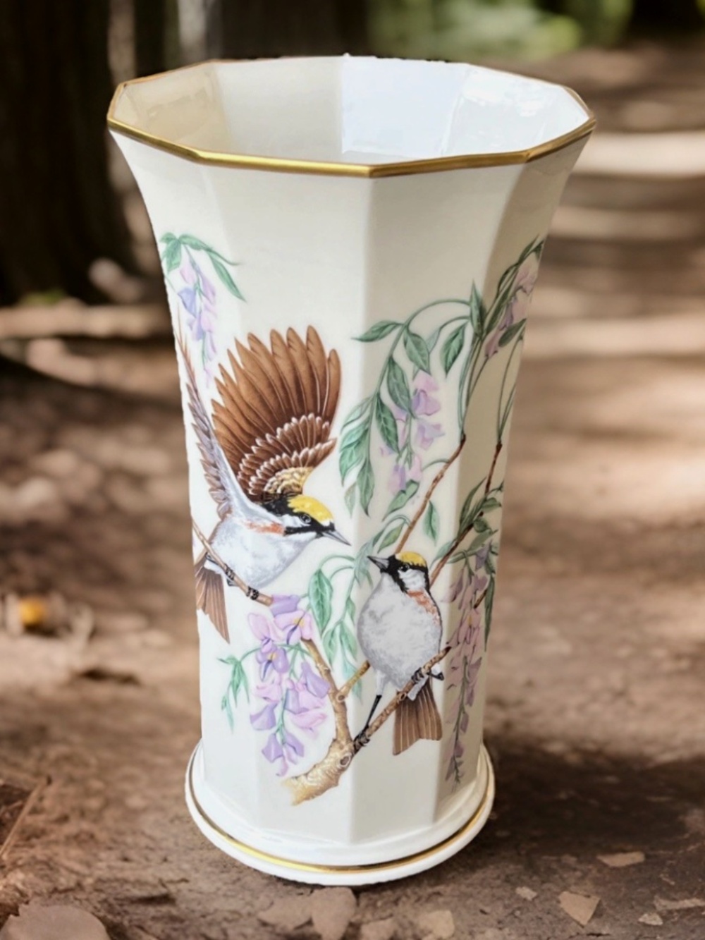 Lenox Large Vase Jefferson Vase Presidential Garden Birds 11½ inches USA Made